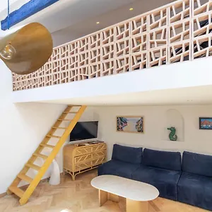 Port Village Parking Appartement